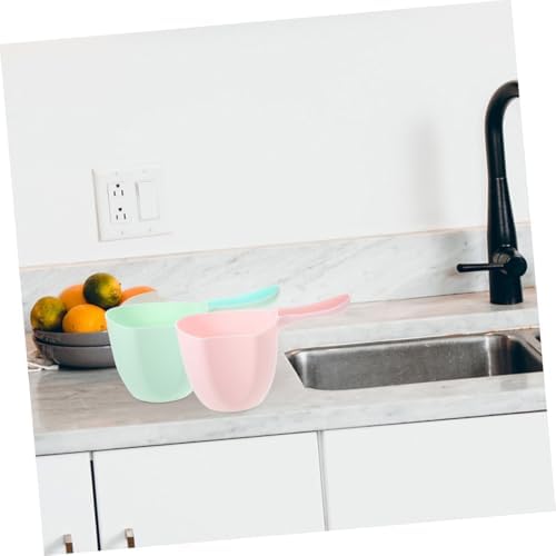 Cabilock 4pcs Plastic Water Ladle and Bath Scoop Set - Image 4