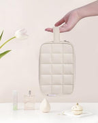 Narwey Quilted Travel Toiletry Bag - Image 6