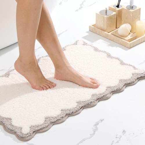 ORTIGIA Cute Scalloped Bath Mat Grey Bathroom Rugs Non Slip Washable, Quick Dry by ORTIGIA