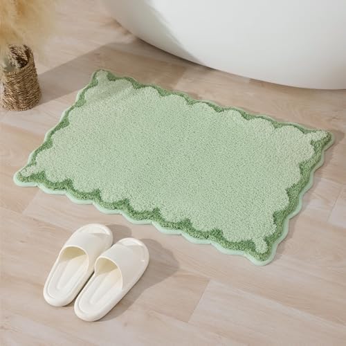 ORTIGIA Small Green Scalloped Bath Mat, Cute Plush Microfiber Scallop Bathroom by ORTIGIA