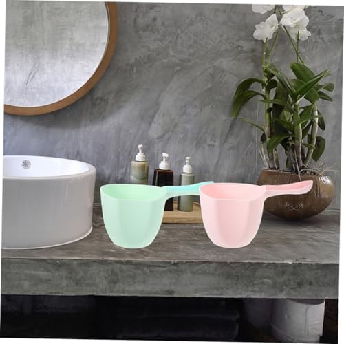4pcs Plastic Bath Rinse Cup Water Scoop Ladle - Image 4