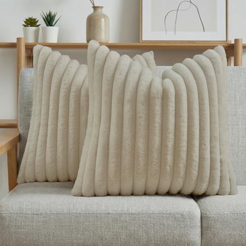 FUTEI Pack of 2 Faux Fur Throw Pillow Covers 18x18 Inch by FUTEI