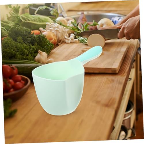 PRETYZOOM 4pcs Plastic Water Dipper and Bath Scoop Ladle Set, Small Kitchen and - Image 5