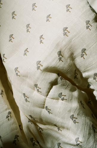 Oilo Mushroom Crib Bedding Set, 5-Layer Organic Cotton Muslin Crib Quilt & Sham - Image 4