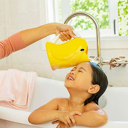Munchkin® Duckling™ Shampoo Bath Rinser Cup, Ultra Soft and Flexible Rim - Image 3