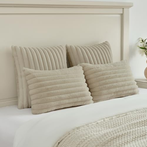 FUTEI Pack of 2 Faux Fur Throw Pillow Covers 16x16 Inch - Image 5