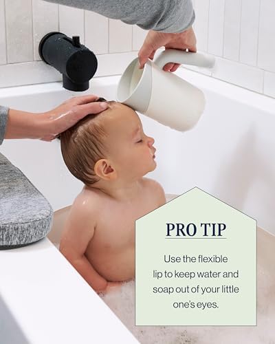 Lalo Baby Bath Rinse Cup with Handle - Image 4