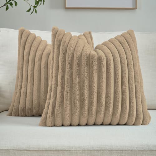 FUTEI Pack of 2 Faux Fur Throw Pillow Covers 22x22 Inch by FUTEI