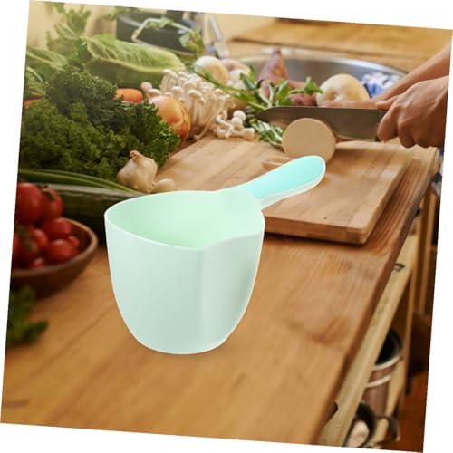 4pcs Plastic Water Scoop Cup - Image 4