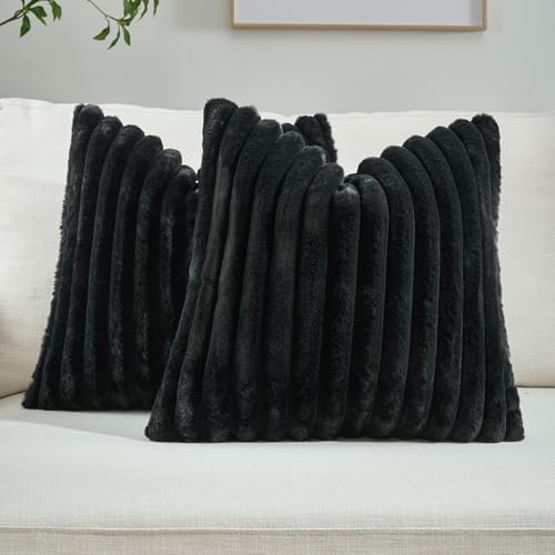 FUTEI Pack of 2 Faux Fur Throw Pillow Covers 20x20 Inch by FUTEI
