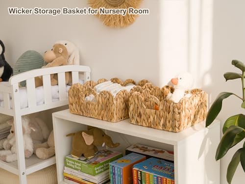 StorageWorks Scalloped Basket for Shelves, Water Hyacinth Storage Baskets - Image 6