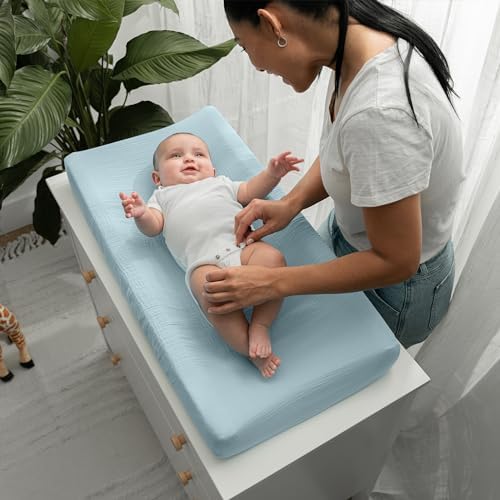 Comfy Cubs Muslin Fitted Changing Pad Cover - Image 2