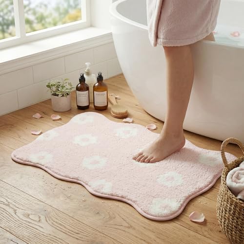 GRANNY SAYS Floral Pink Bathroom Rug, Cute Scalloped Bath Mat by GRANNYSAYS