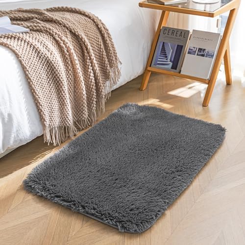 Amazon Basics Fluffy Washable Area Rug, Bedside Shaggy Carpet by AmazonBasics