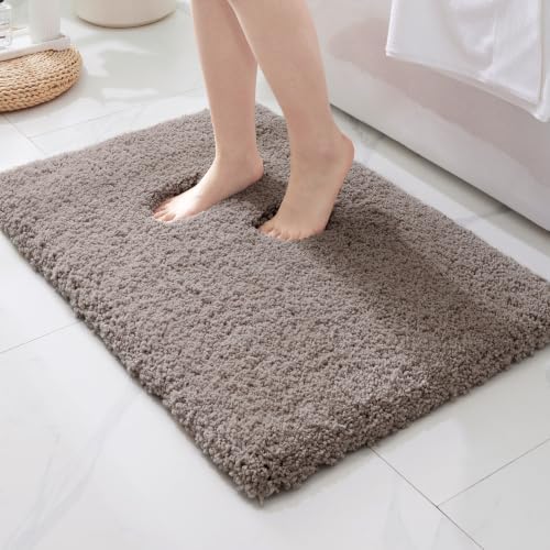 ILANGO Bathroom Rugs 24" × 17", Extra Soft Absorbent Microfiber Bath Rugs by ILANGO