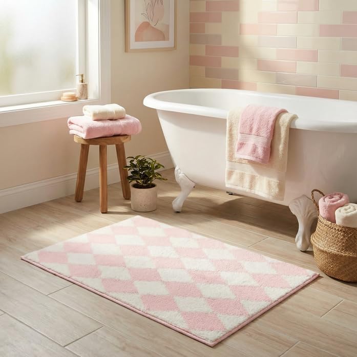 GRANNY SAYS Diamond Pink Bathroom Rug, Cute Bath Mat by GRANNYSAYS