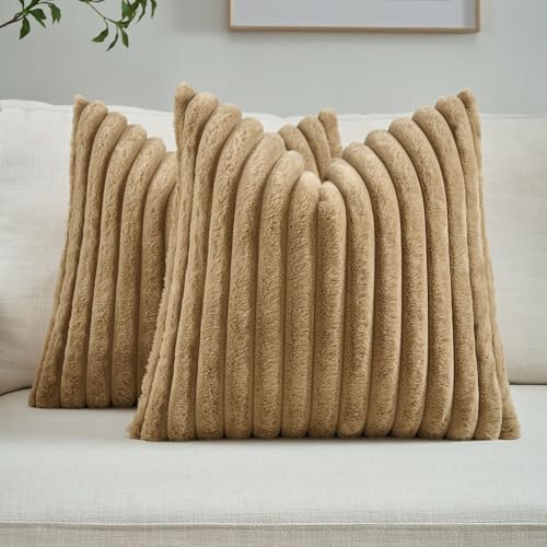 FUTEI Pack of 2 Faux Fur Throw Pillow Covers 28x28 Inch by FUTEI