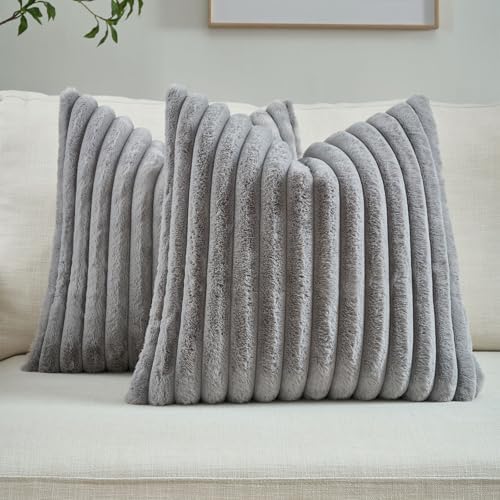 FUTEI Pack of 2 Faux Fur Throw Pillow Covers 26x26 Inch by FUTEI