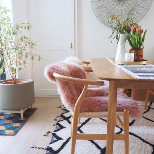 Genuine Real NZ Sheepskin Area Rug Fluffy Lambskin Living Room Pink 2x3.2ft - Image 4