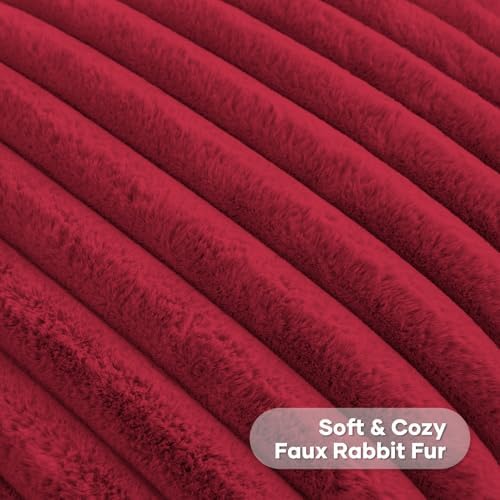 FUTEI Pack of 2 Faux Fur Throw Pillow Covers 22x22 Inch, Retro Red - Image 2